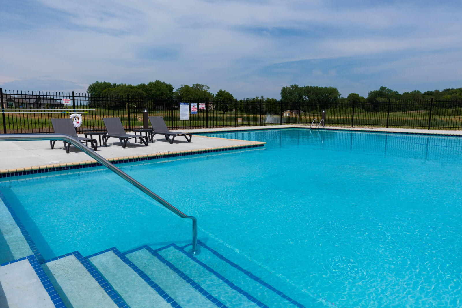 Siesta Hills Outdoor Pool