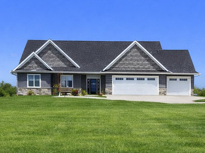 Single-family home at Siesta Hills community in Mankato Minnesota