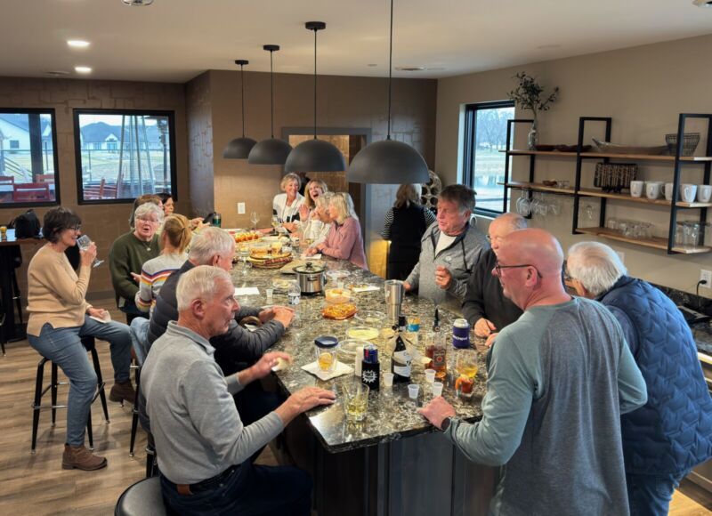 Siesta Hills Happy Hour At The Community Pub